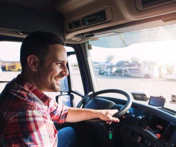 Photo of a truck driver Assignment To A Car Transport Carrier