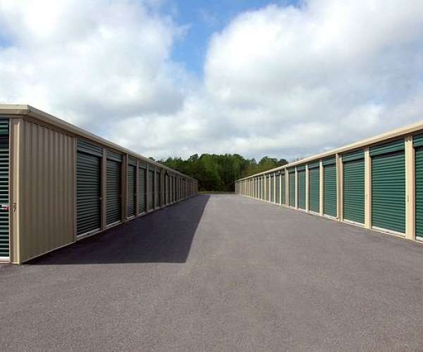 photo of car storage-warehouse