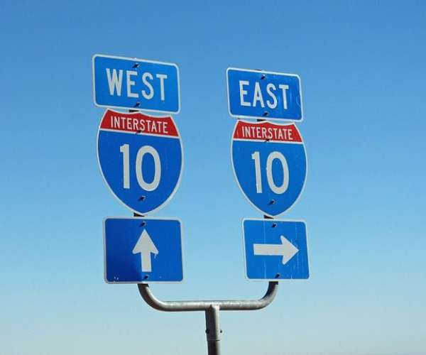 photo of interstate road-signs car shipping