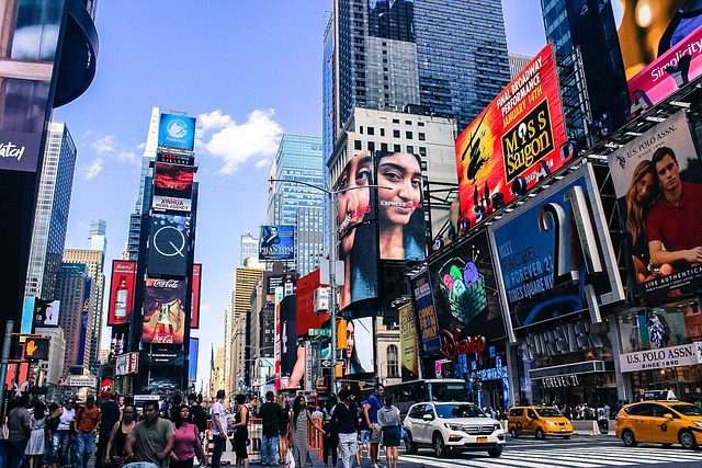 times-square-NYC car shipping services