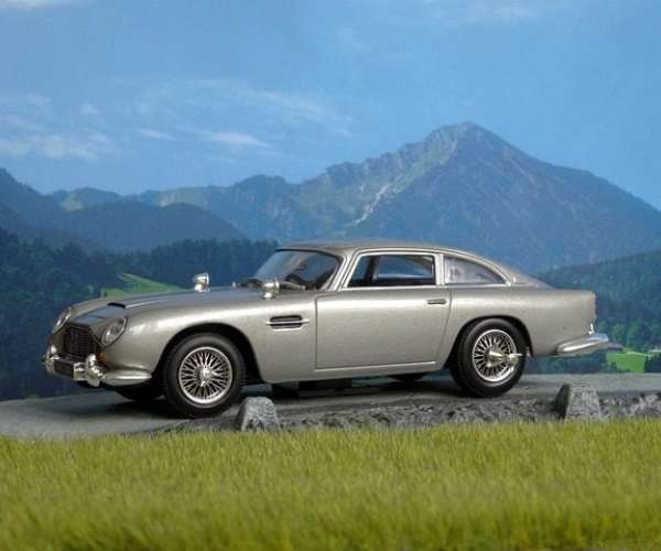 photo of aston-martin db5 james bond Dream Car Shipping